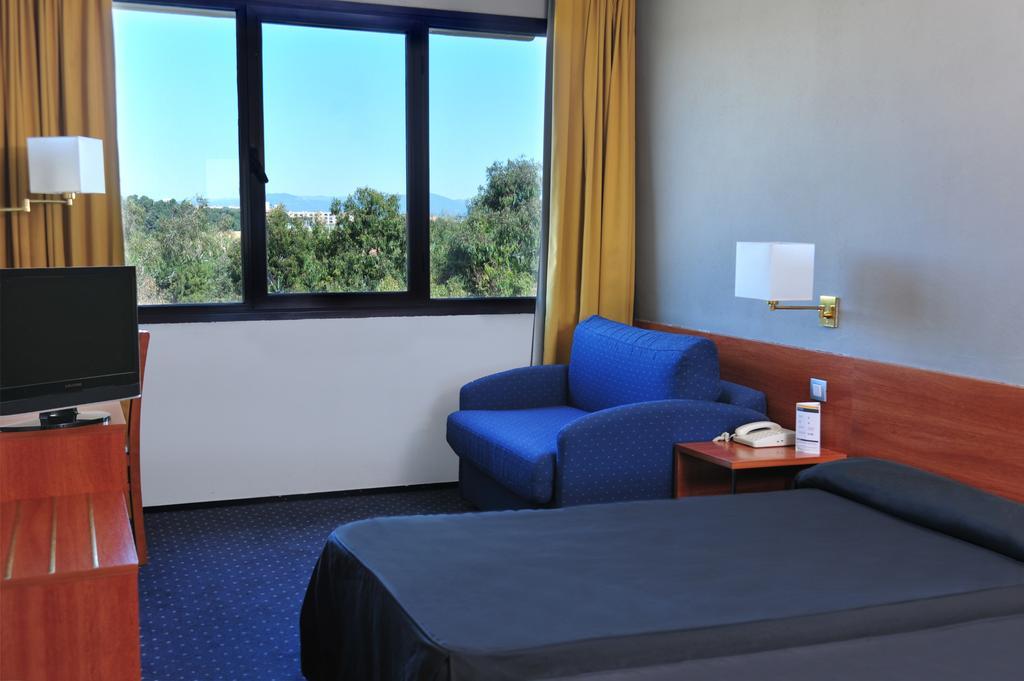 As Bellaterra Hotel Cerdanyola del Valles Room photo